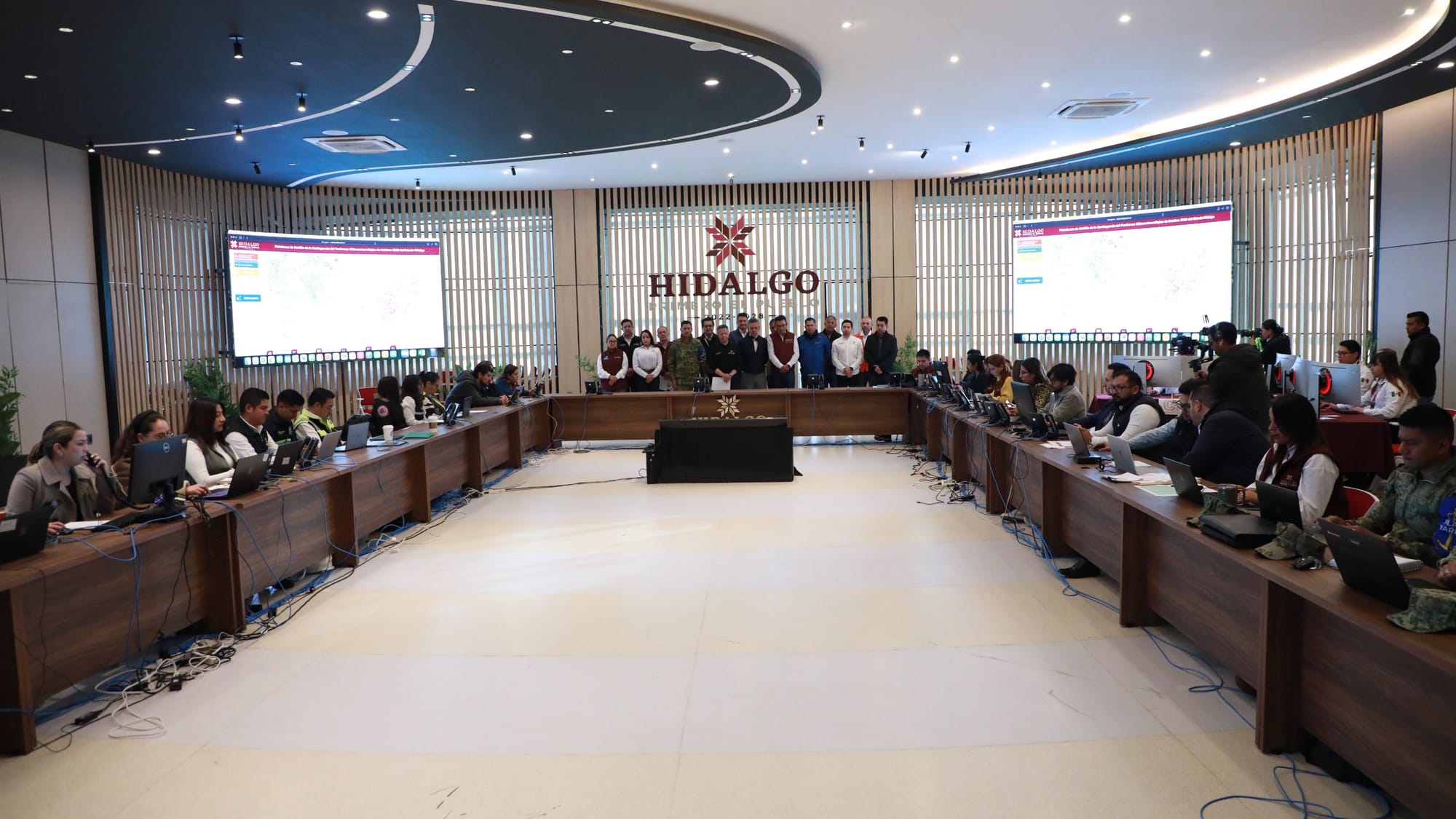 Menchaca reporta reducción de municipios prioritarios y avances en la rehabilitación de caminos