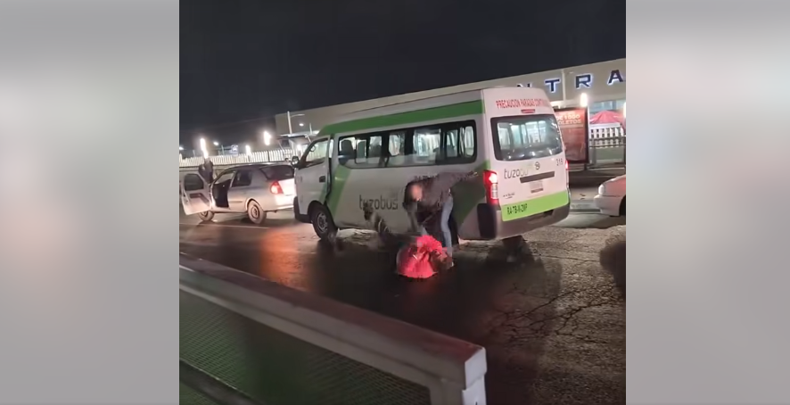 Conductor del Tuzobús es violentamente golpeado frente a la Central de Autobuses de Pachuca Post feature image