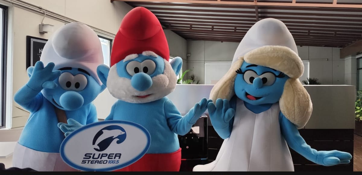 Los Pitufos llegan a Super Stereo Post feature image