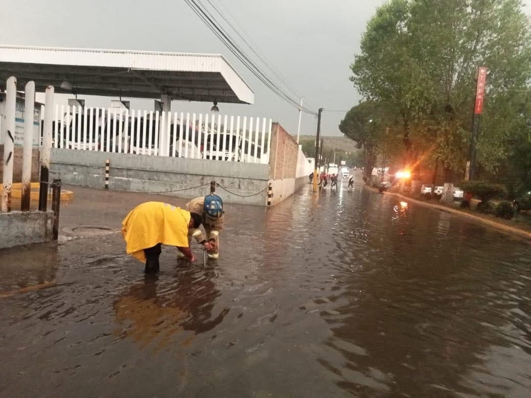 Fuertes lluvias en Tepeji dejan autos varados y viviendas afectadas Post feature image