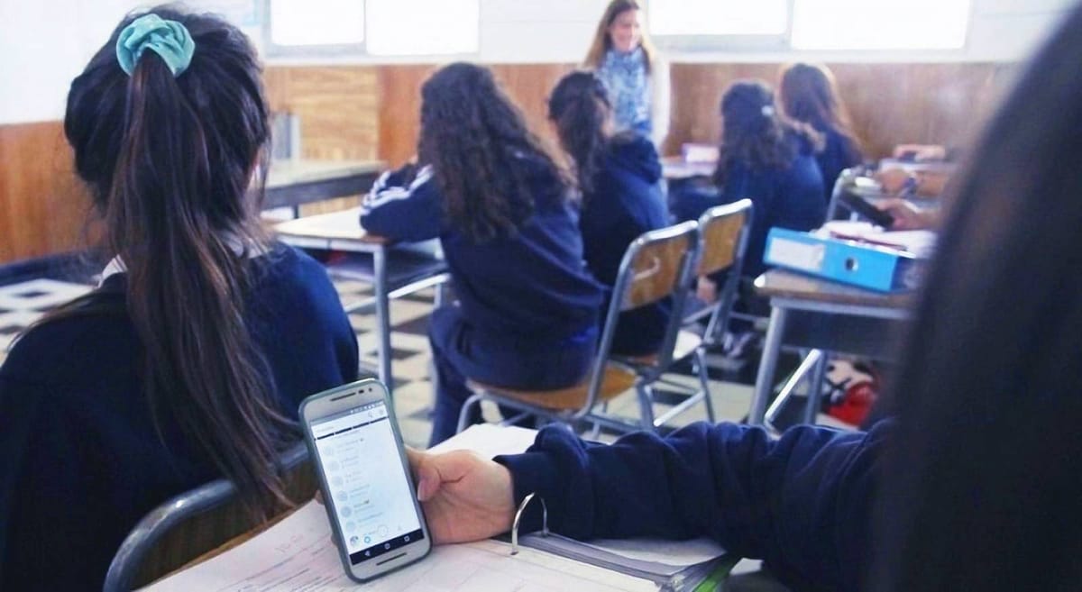 Aprueban en Hidalgo uso exclusivo de tecnología con fines educativos en las aulas Post feature image
