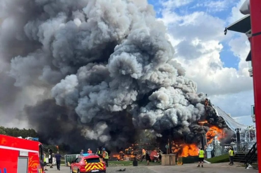 ¡Arde la fiesta! Incendio golpea a Tomorrowland a solo horas de arrancar Post feature image