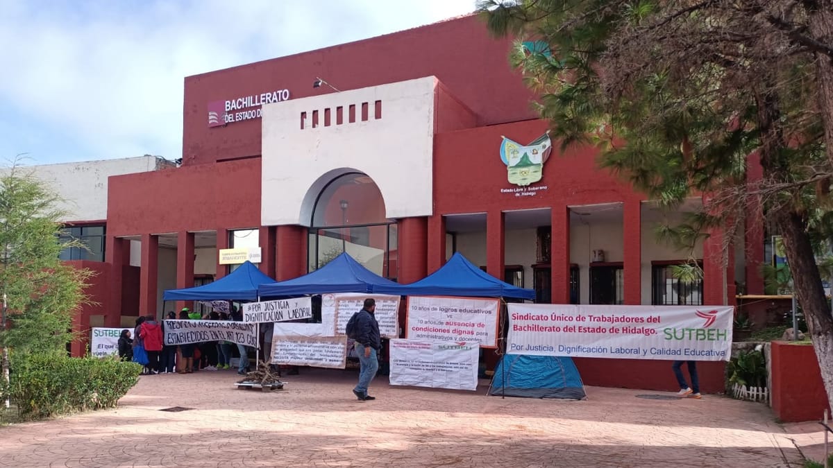 Docentes de Telebachilleratos de Hidalgo realizan planton Post feature image
