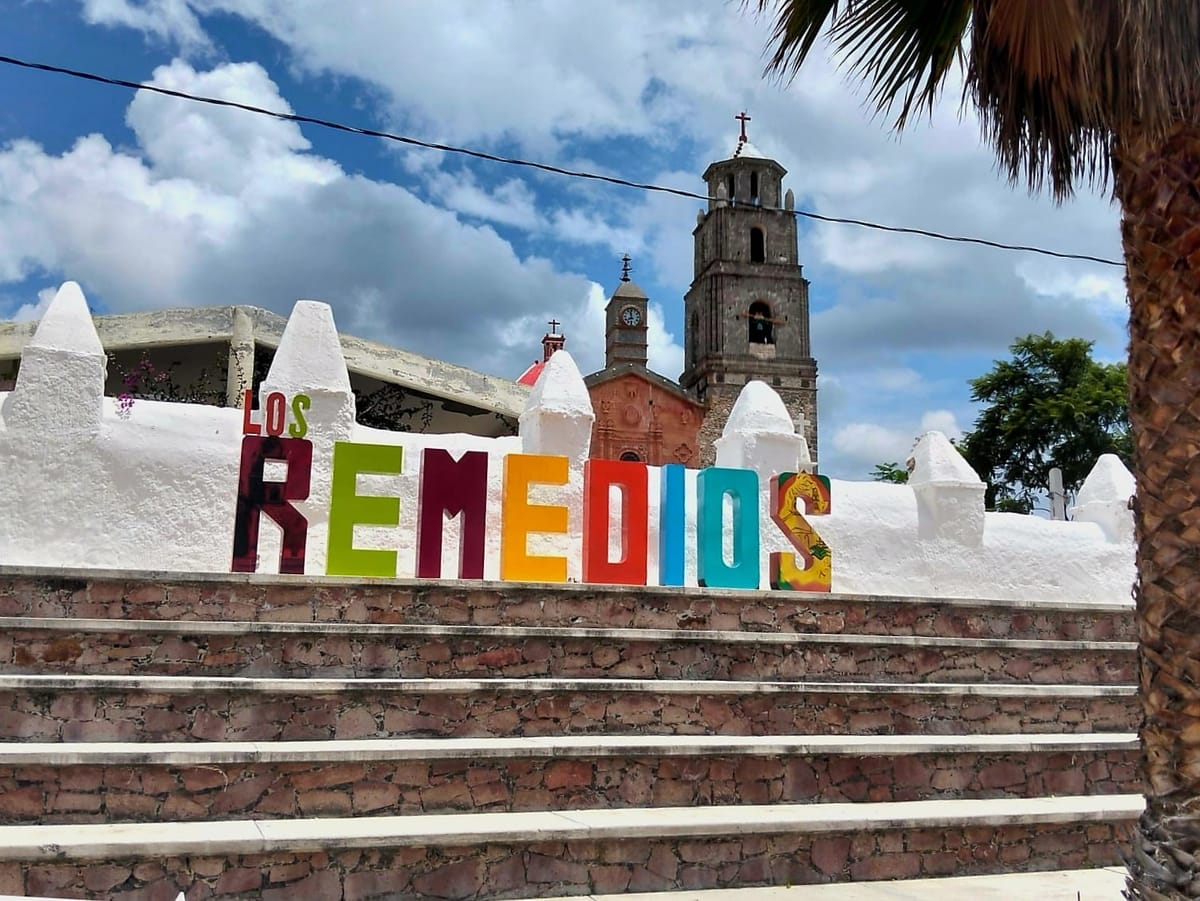 Colectivo de mujeres indígenas preservan la cultura del pueblo otomí con talleres y cursos en ixmiquilpan Post feature image