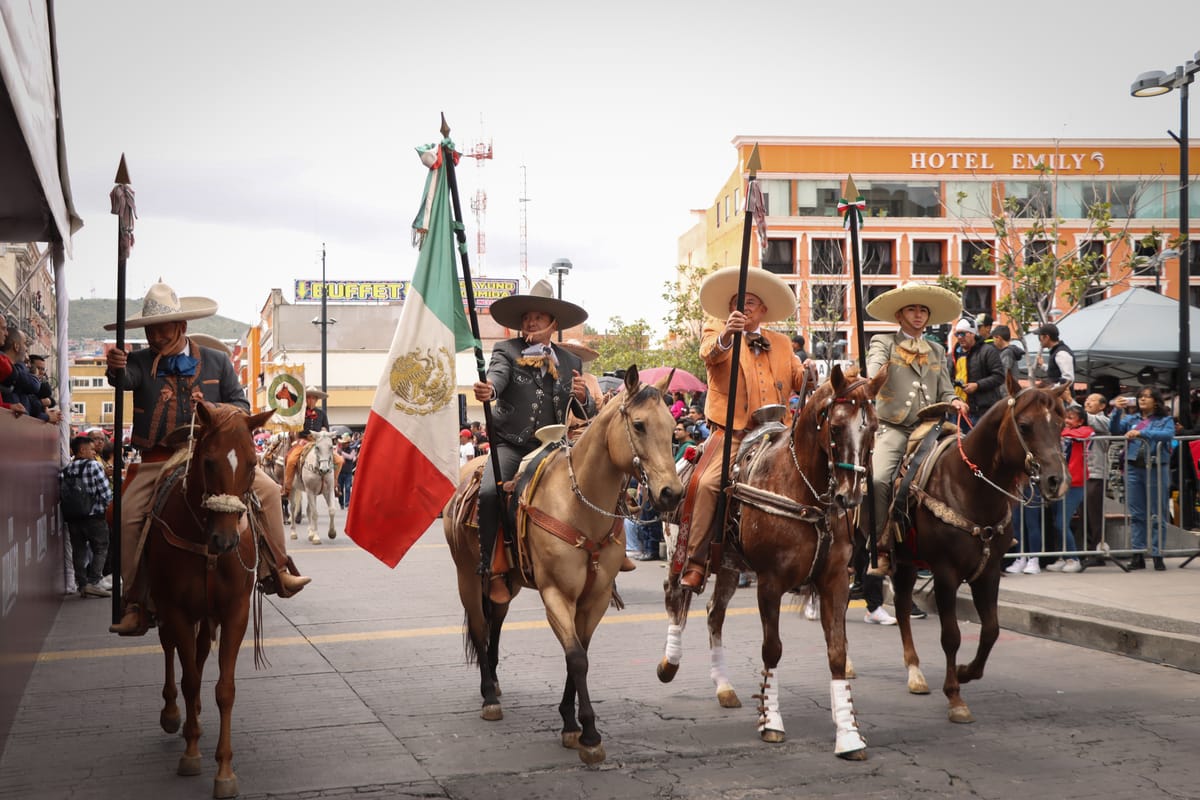 Se llevó a cabo, sin novedad, el Desfile Cívico-Militar alusivo al Inicio de la Independencia de México Post feature image