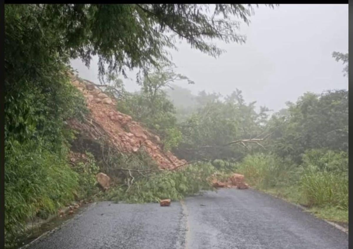 Lluvias provocan derrumbes y suspensión de actos cívicos en la Sierra y Huasteca hidalguense Post feature image