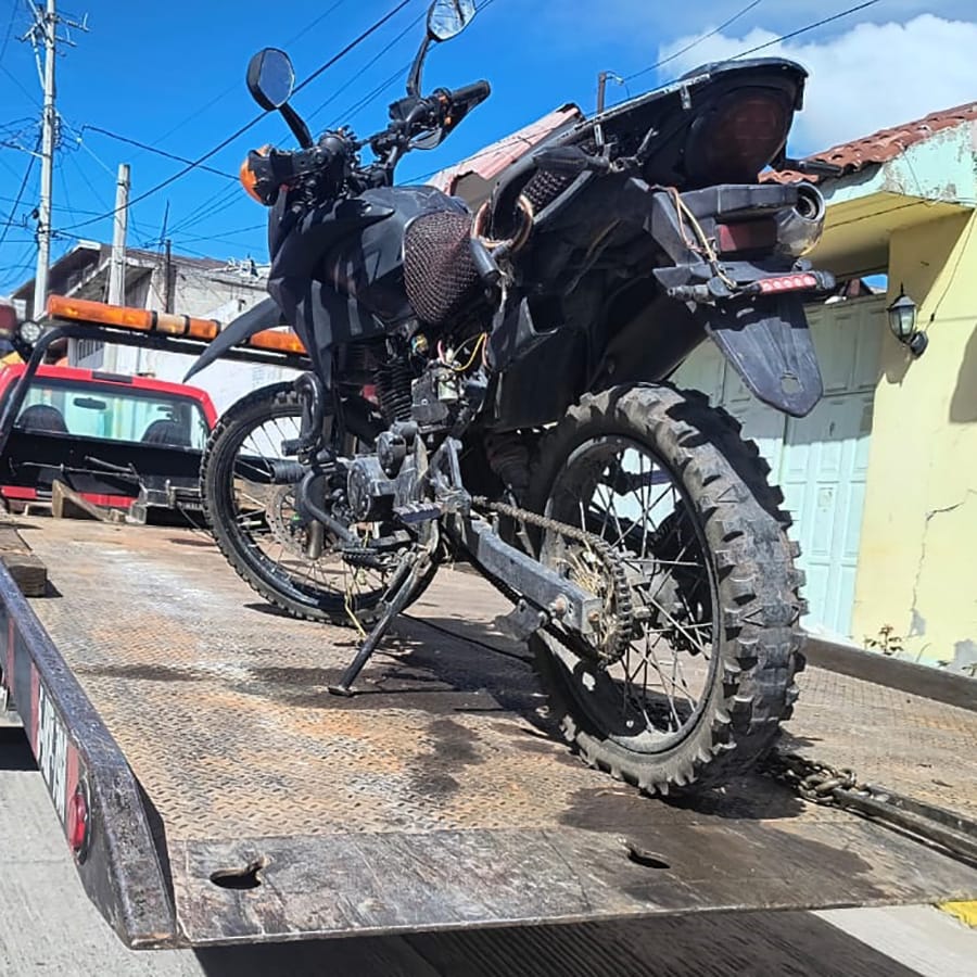 Presunto delincuente agrede a la policía y resulta herido Post feature image