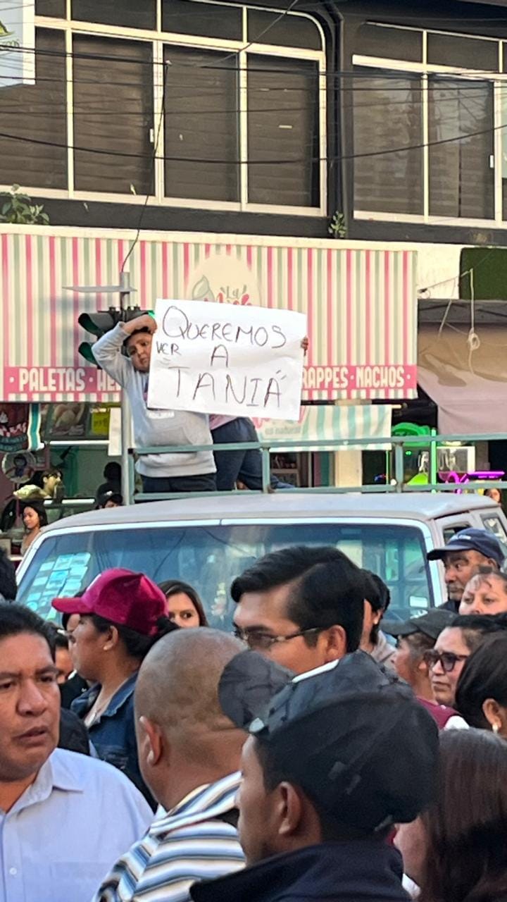 Vecinos de Tepeji bloquean avenida principal Post feature image