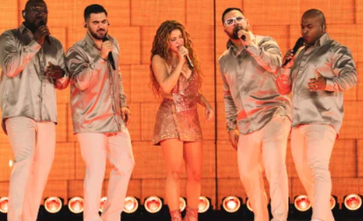 Shakira y Grupo Niche hacen historia en Cali con una fusión explosiva de pop y salsa Post feature image