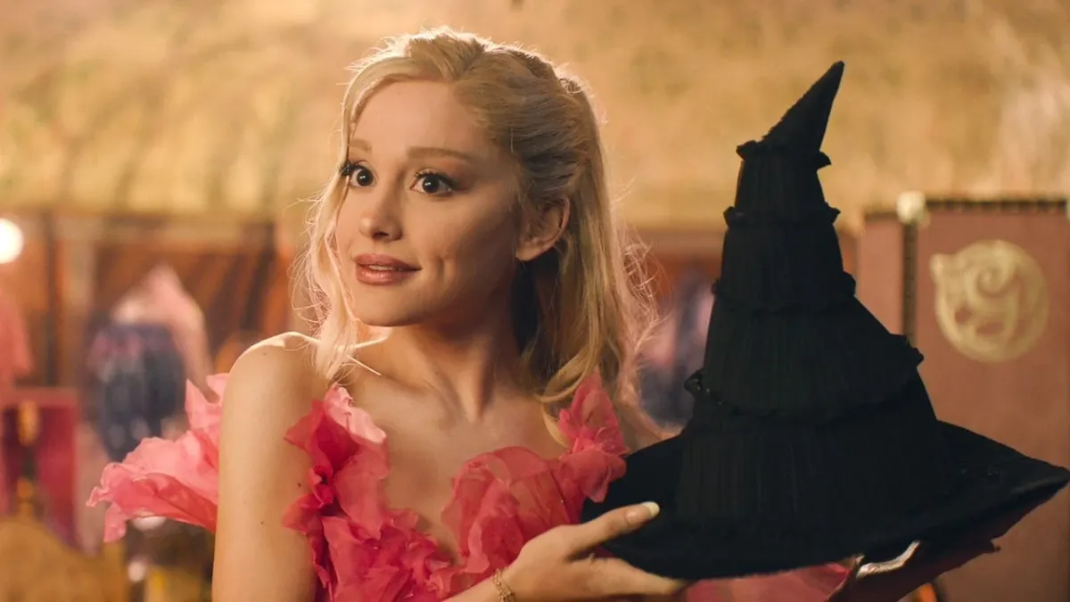 Preocupa Ariana Grande a sus fans Post feature image