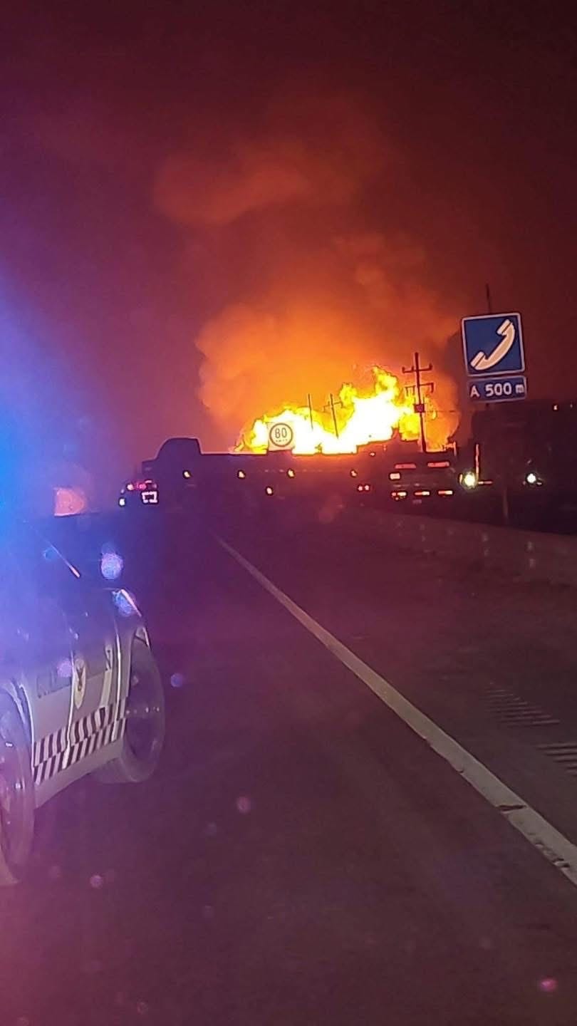 Incendio paraliza la autopista México–Querétaro a la altura de Jilotepec Post feature image