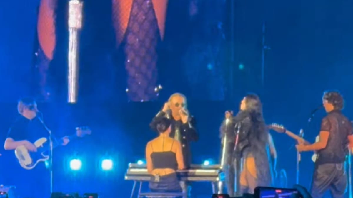 ¡Épico! Dua Lipa invita a Fher de Maná y juntos cantan “Oye Mi Amor” Post feature image