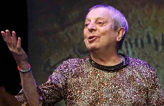 Nada detiene a César Bono, sufre una nueva caída Post feature image