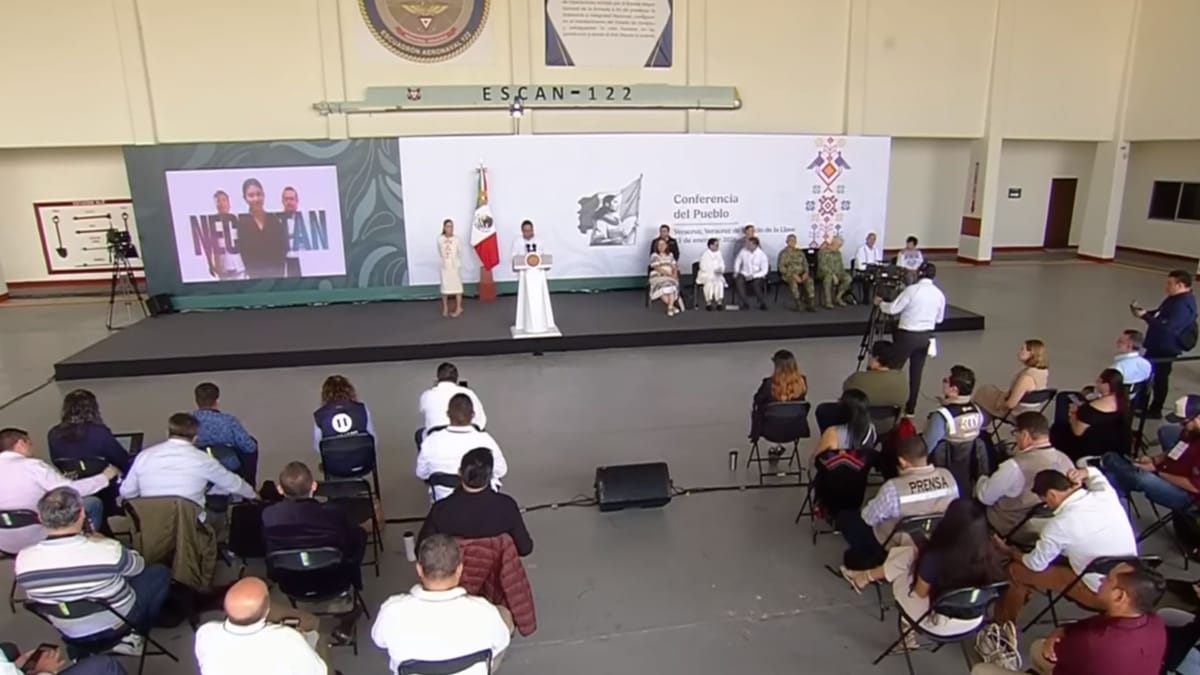 En conferencia mañanera reconocen a personal de salud del ISSSTE de Huejutla por atender pacientes en lengua Náhuatl Post feature image