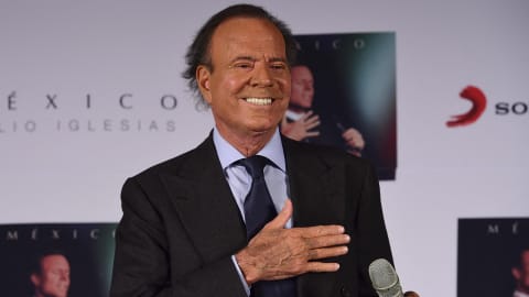 Dos mujeres denuncian a Julio Iglesias por presunta agresión sexual Post feature image