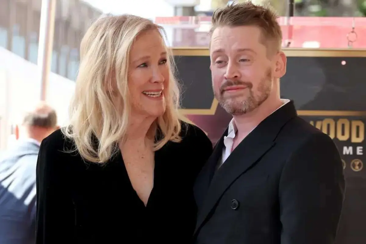 Macaulay Culkin despide a su "Mamá" Post feature image