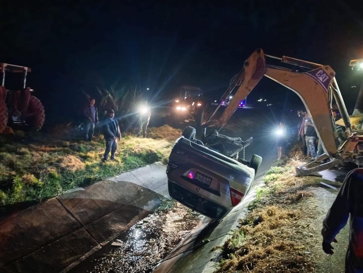 Volcadura en Ixmiquilpan deja a bebé de dos meses hospitalizado Post feature image