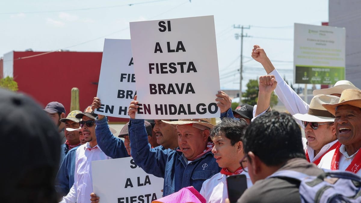 Marchan en Pachuca a favor de la tauromaquia en medio de debate por su prohibición Post feature image