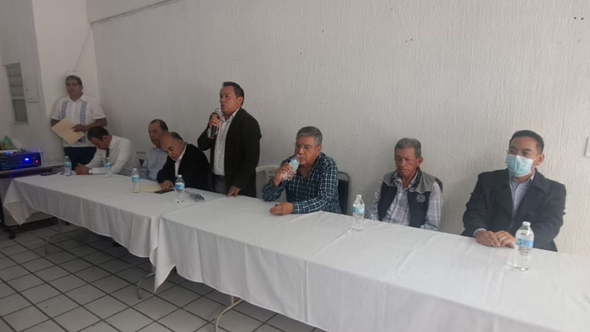 Transportistas presionan por aumento al pasaje en Hidalgo; piden subirlo a 14 pesos Post feature image