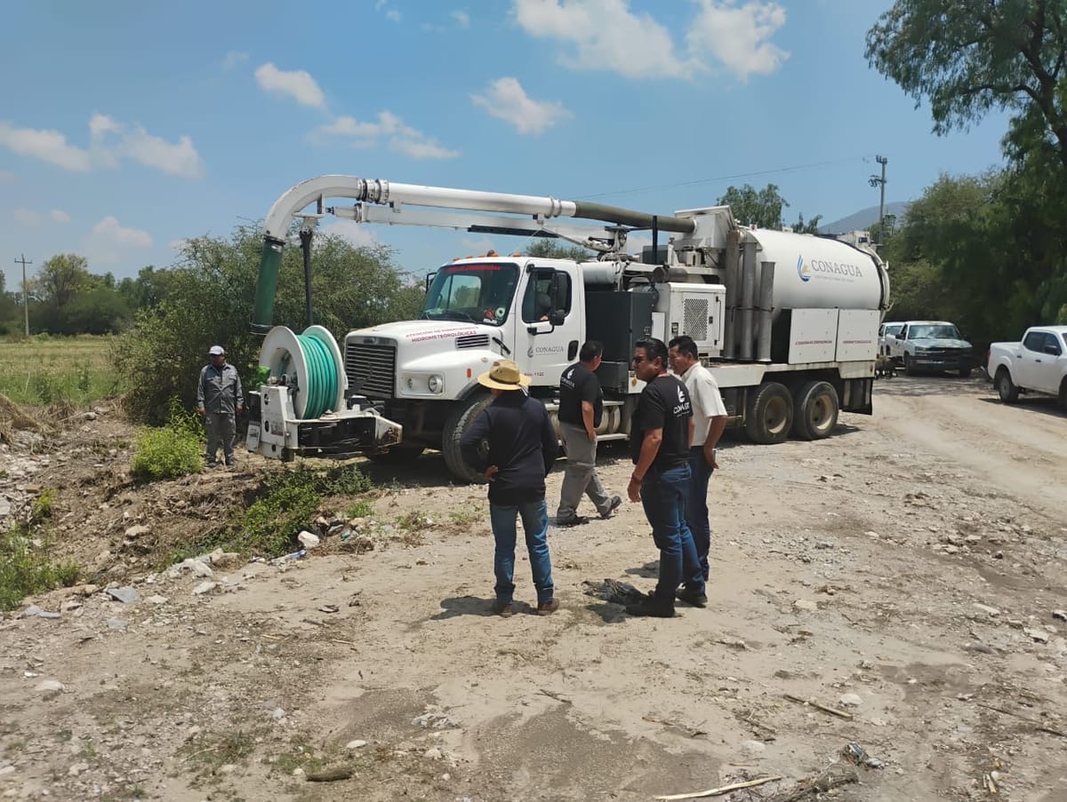 Conagua realiza trabajos de limpieza y desazolve en Progreso de Obregón Post feature image