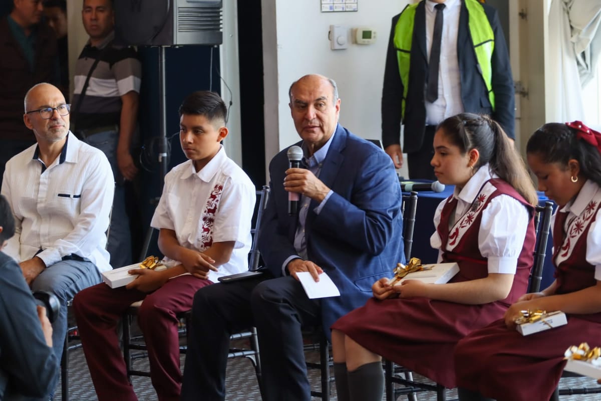 Más de 53 mil estudiantes participan en la olimpiada del conocimiento infantil 2026 Post feature image