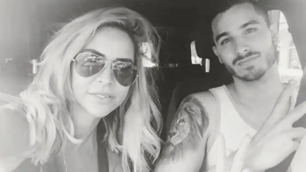 Despide Aylín Mujica a su hijo Mauro Post feature image