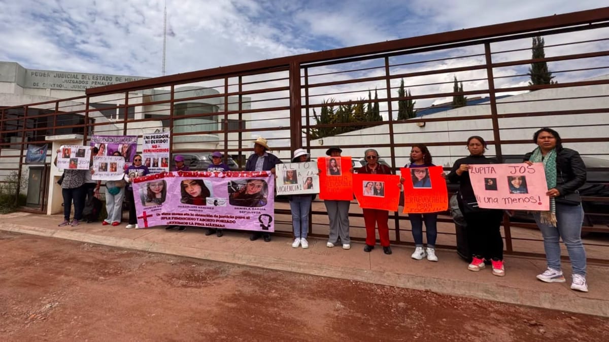 Familiares de víctimas de triple feminicidio en Santiago Tulantepec exigen sentencia y pena máxima Post feature image