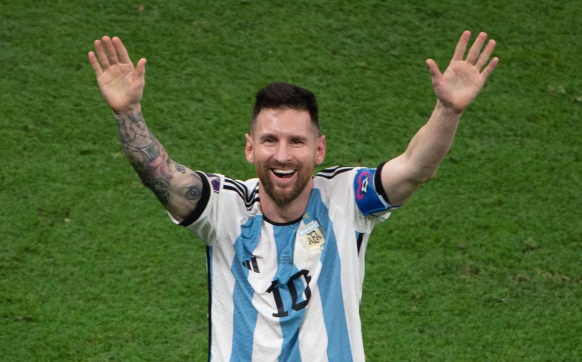 Messi vs BTS ¿Quién da más? Post feature image