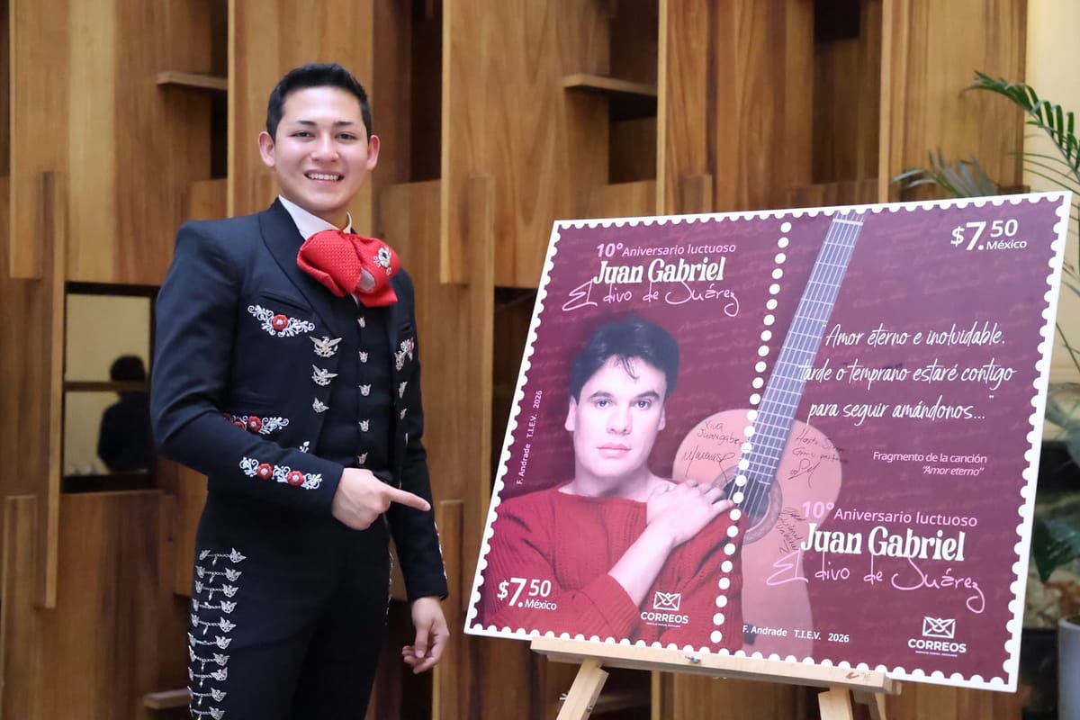Sergio Maya cancela timbre en honor a Juan Gabriel Post feature image