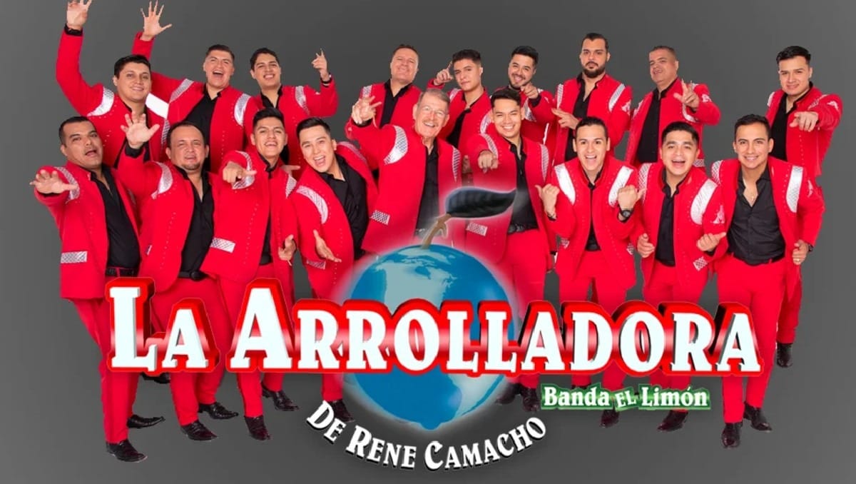 Una cartulina se vuelve viral en concierto de la Arrolladora Post feature image