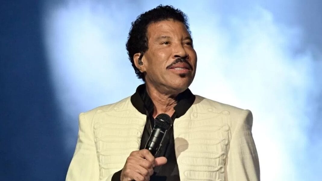 Lionel Richie ingresa de nueva cuenta al hospital Post feature image