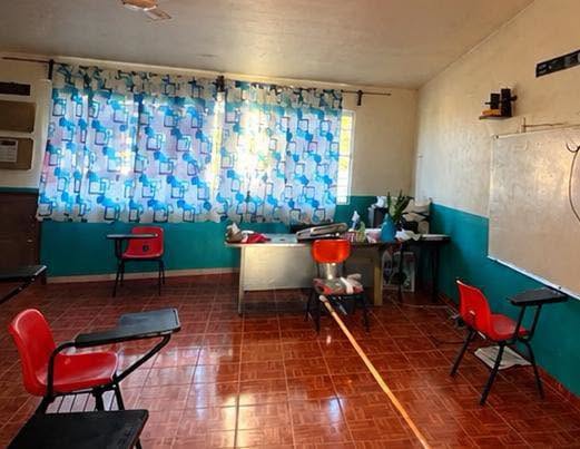 Roban cuatro pantallas y equipo de telesecundaria en Atotonilco el Grande Post feature image