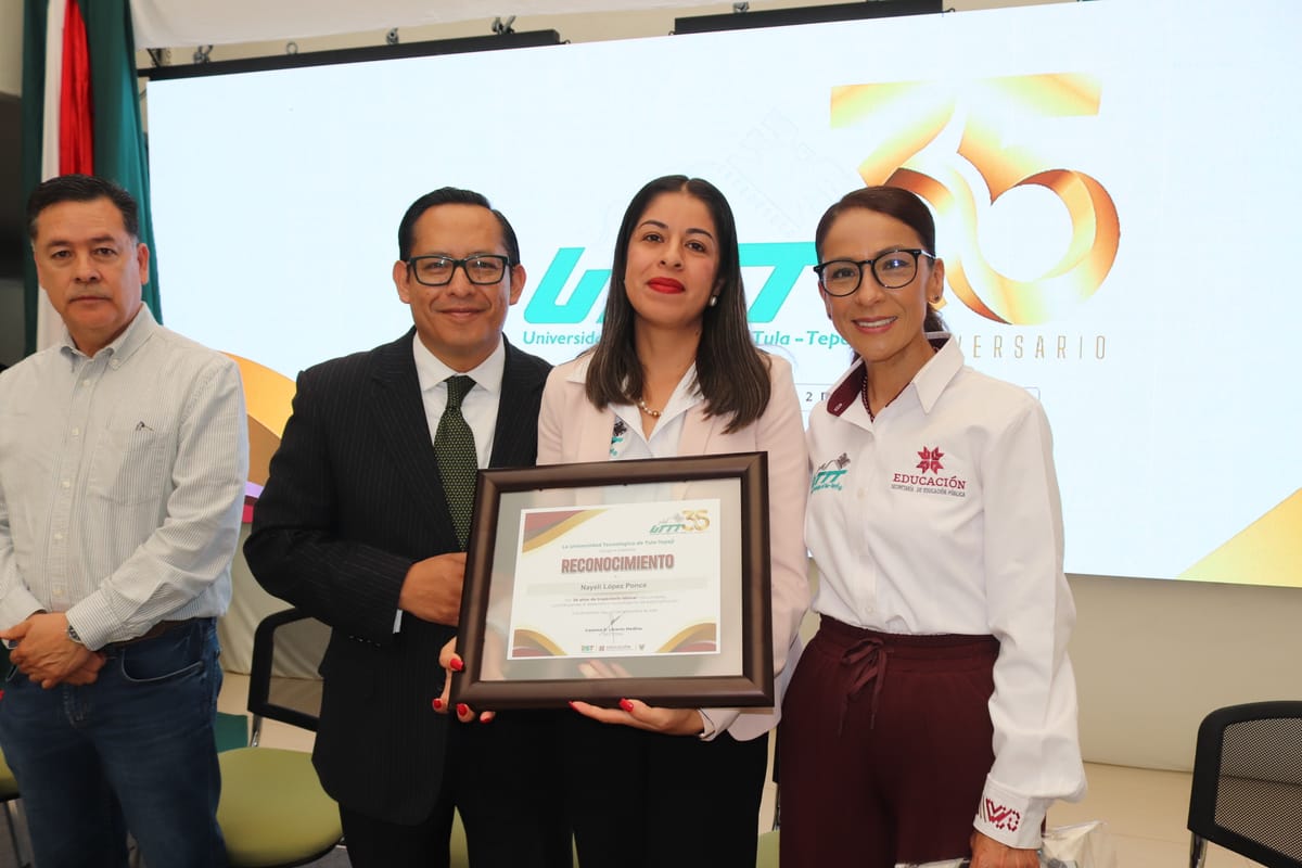 UTTT reconoce trayectoria de docentes e investigadores en su 35 aniversario Post feature image
