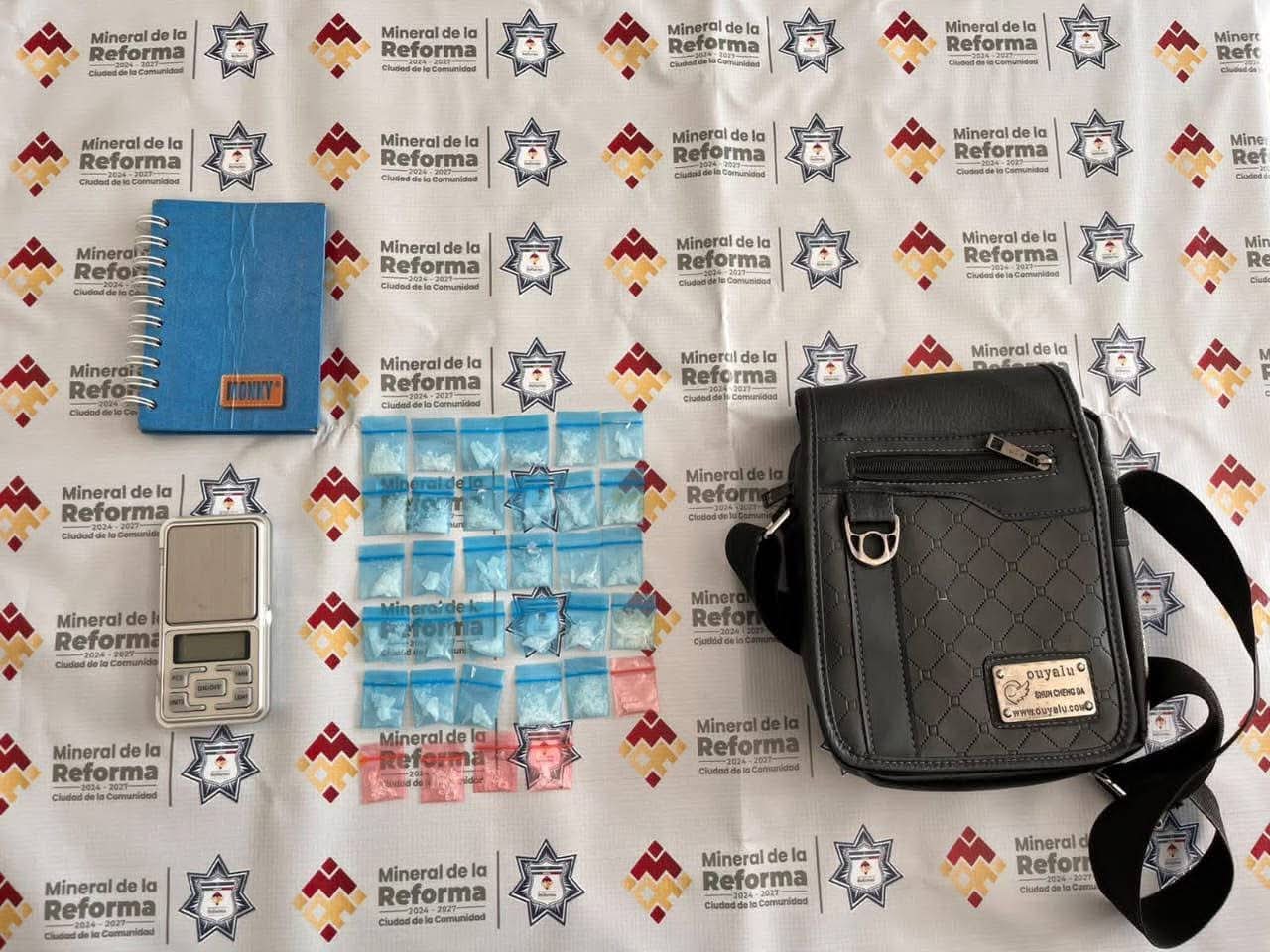 Detienen a mujer con presunta droga Post feature image