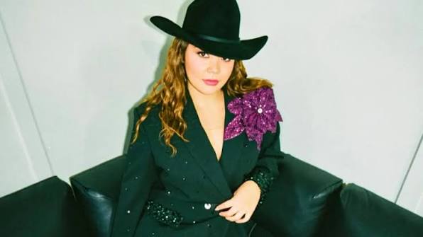 Yuridia triunfa como una reyna en el GNP Post feature image