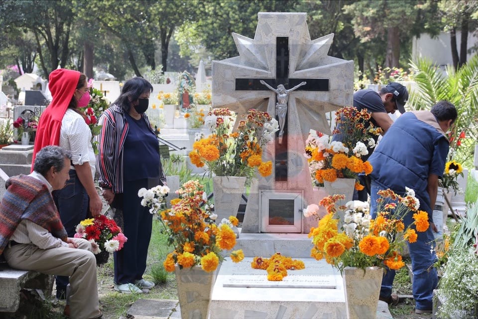Refuerzan vigilancia sanitaria en panteones de Hidalgo por Día de Muertos Post feature image