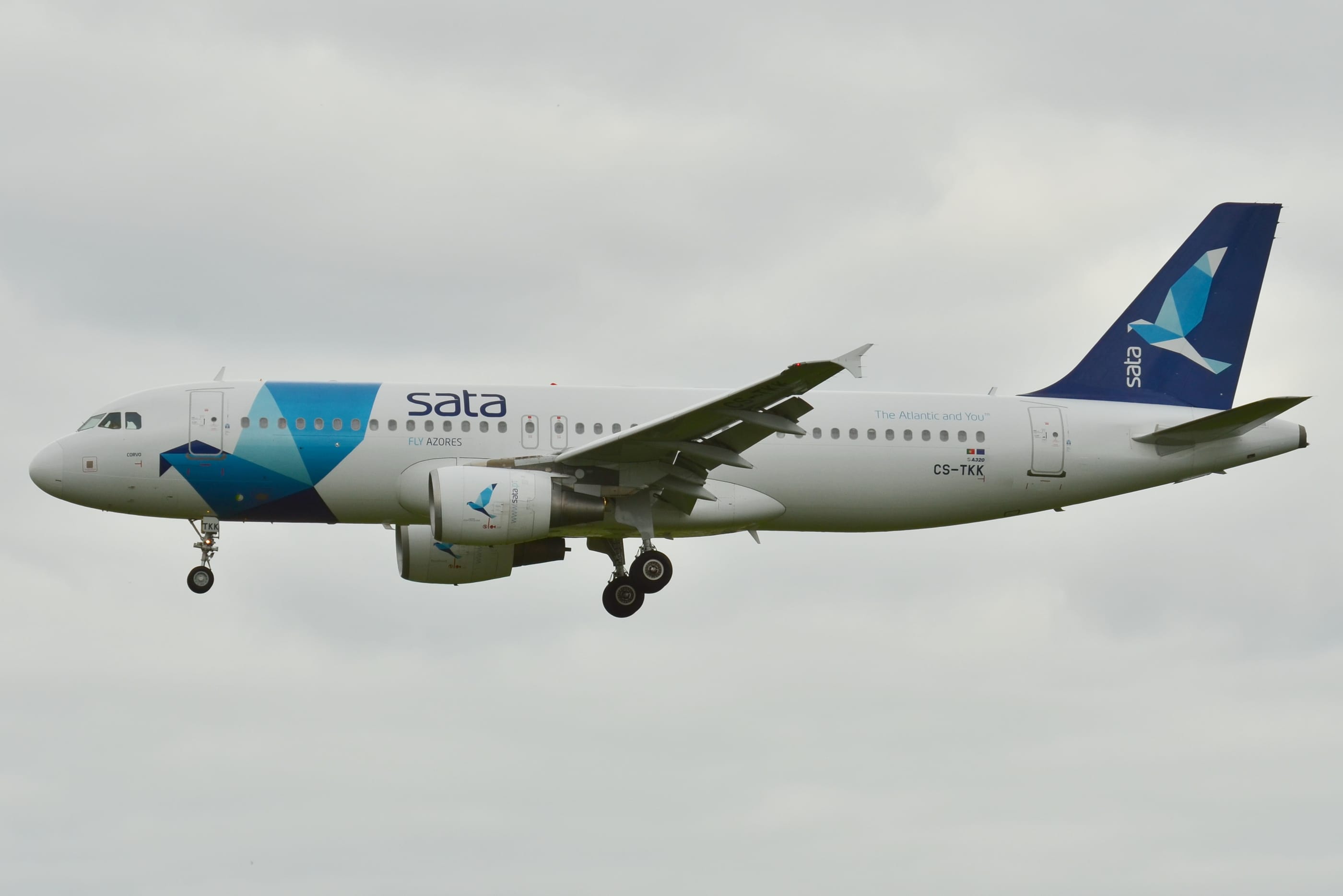 Pasajero español provoca alarma en vuelo con amenaza falsa de bomba imagen destacada