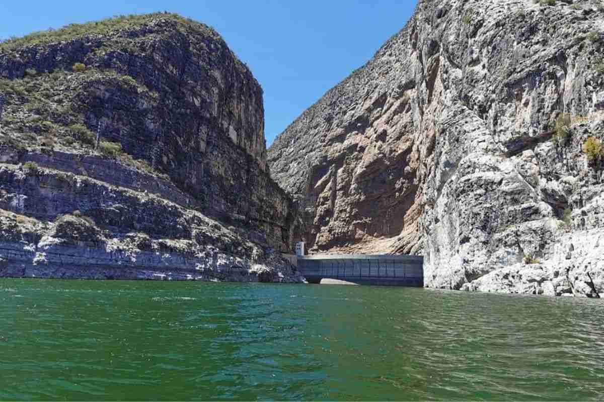 Este viernes iniciará el desfogue controlado en la Presa de Zimapán, autoridades exhortan a la población a tomar medidas preventivas imagen destacada