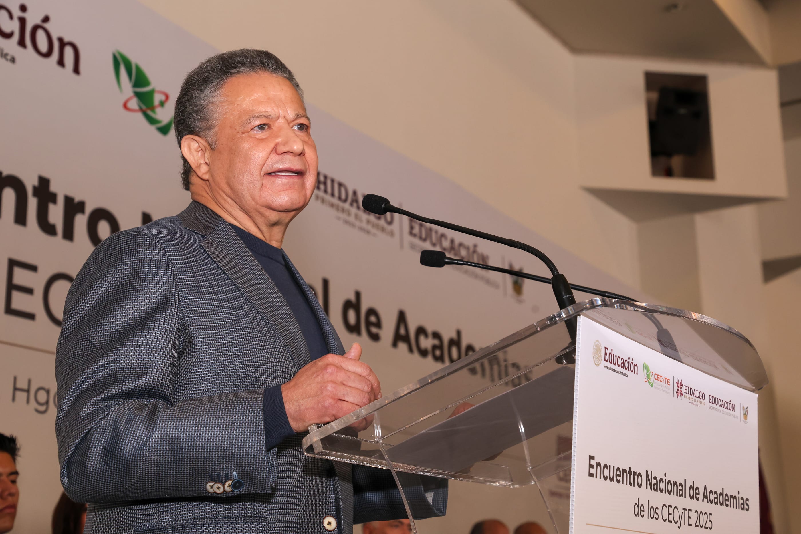 Julio Menchaca inaugura Encuentro Nacional de Academias de los CECyTE 2025 imagen destacada