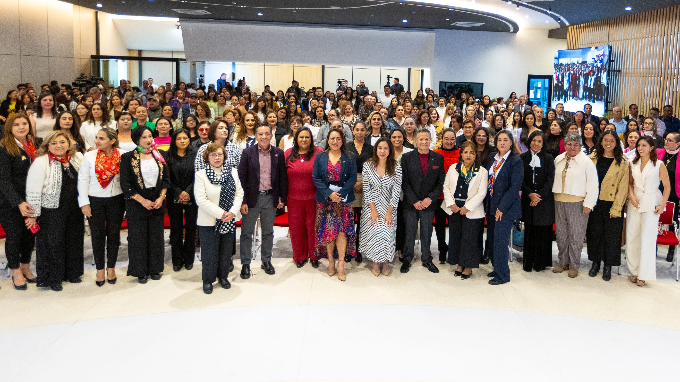 Julio Menchaca inaugura la Semana Mujer MiPyME Hidalgo 2025 imagen destacada