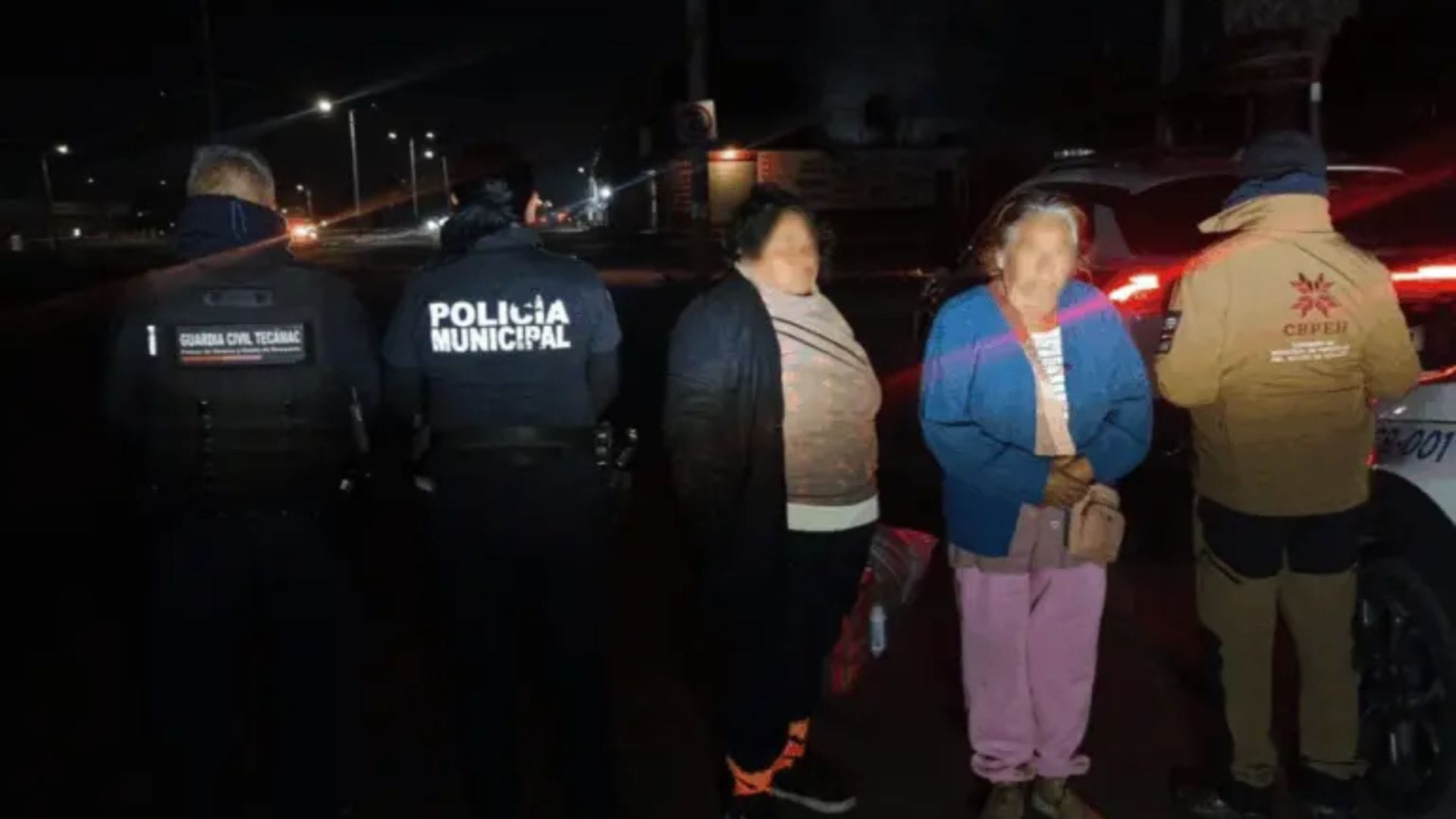 Policías de Pachuca auxilian a mujer desorientada en la vía pública imagen destacada