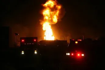 Camionetas calcinadas revelan toma clandestina de hidrocarburo en Tlahuelilpan imagen destacada