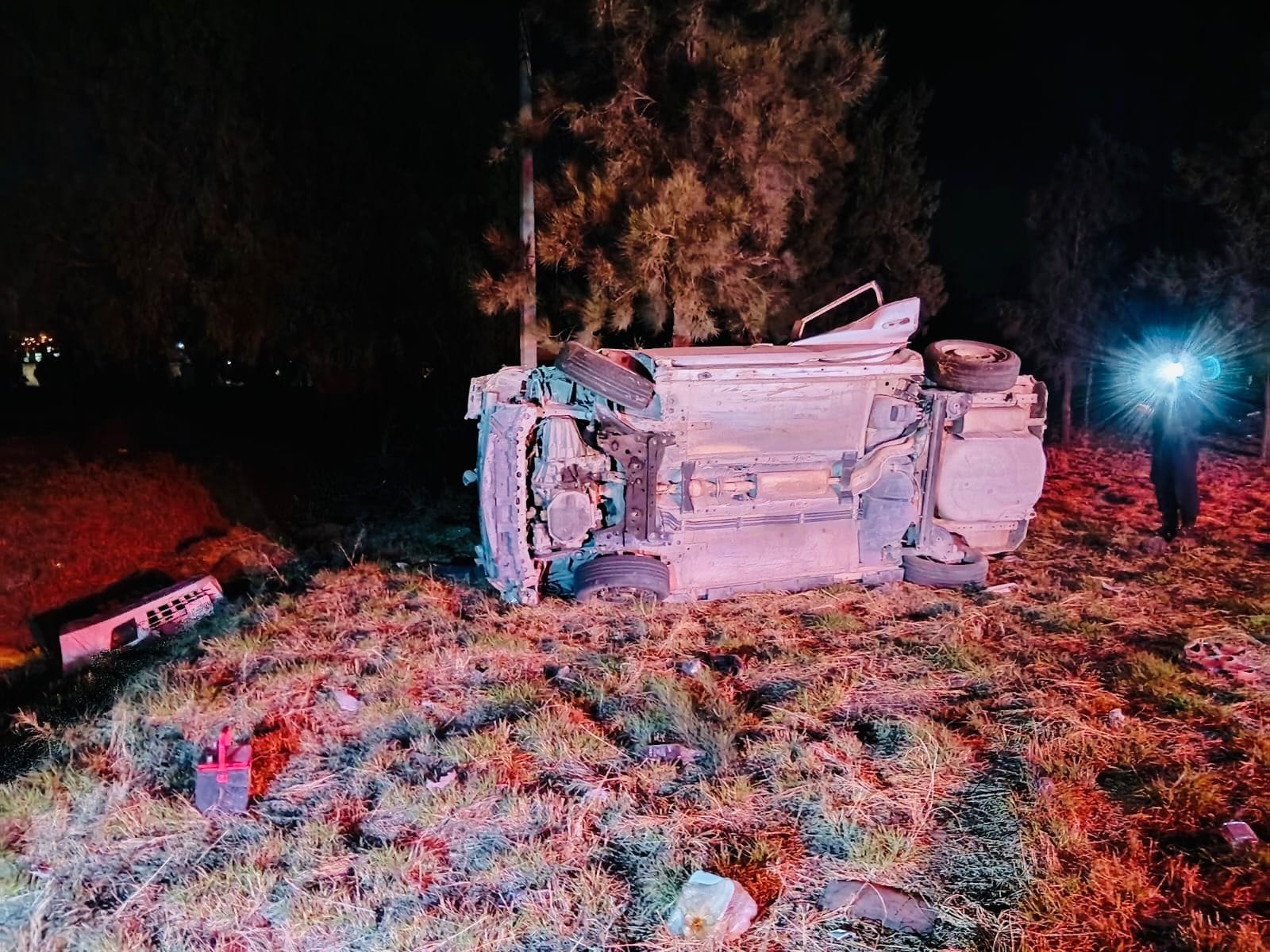Volcadura deja dos lesionados imagen destacada