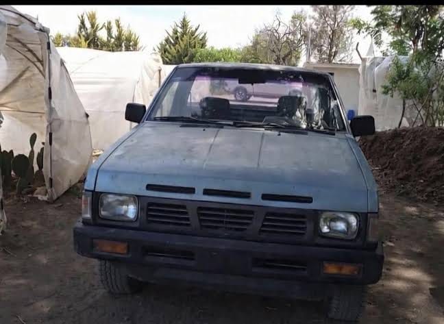 Recuperan camioneta robada y detienen a un sujeto. imagen destacada