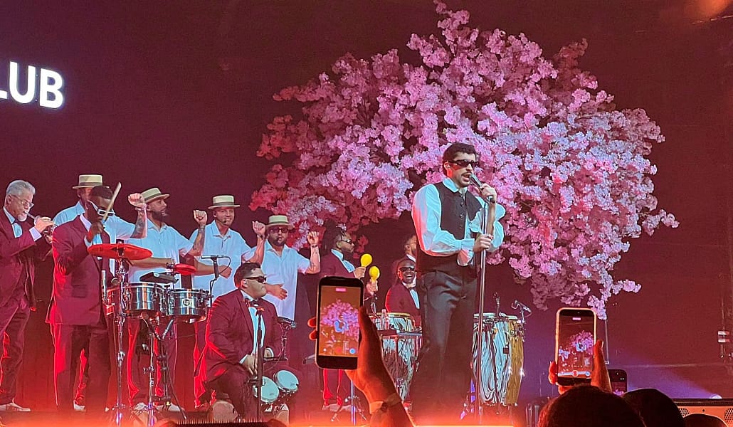 Tokio se rinde ante Bad Bunny: fans japoneses cantan en español sus éxitos imagen destacada