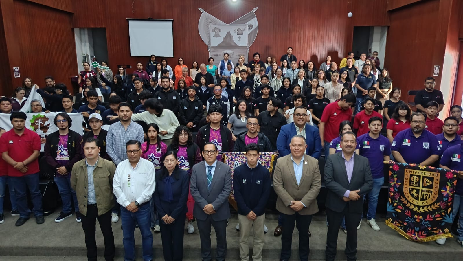 Abanderan a estudiantes hidalguenses rumbo al Mundial de Robótica VEX 2026 imagen destacada