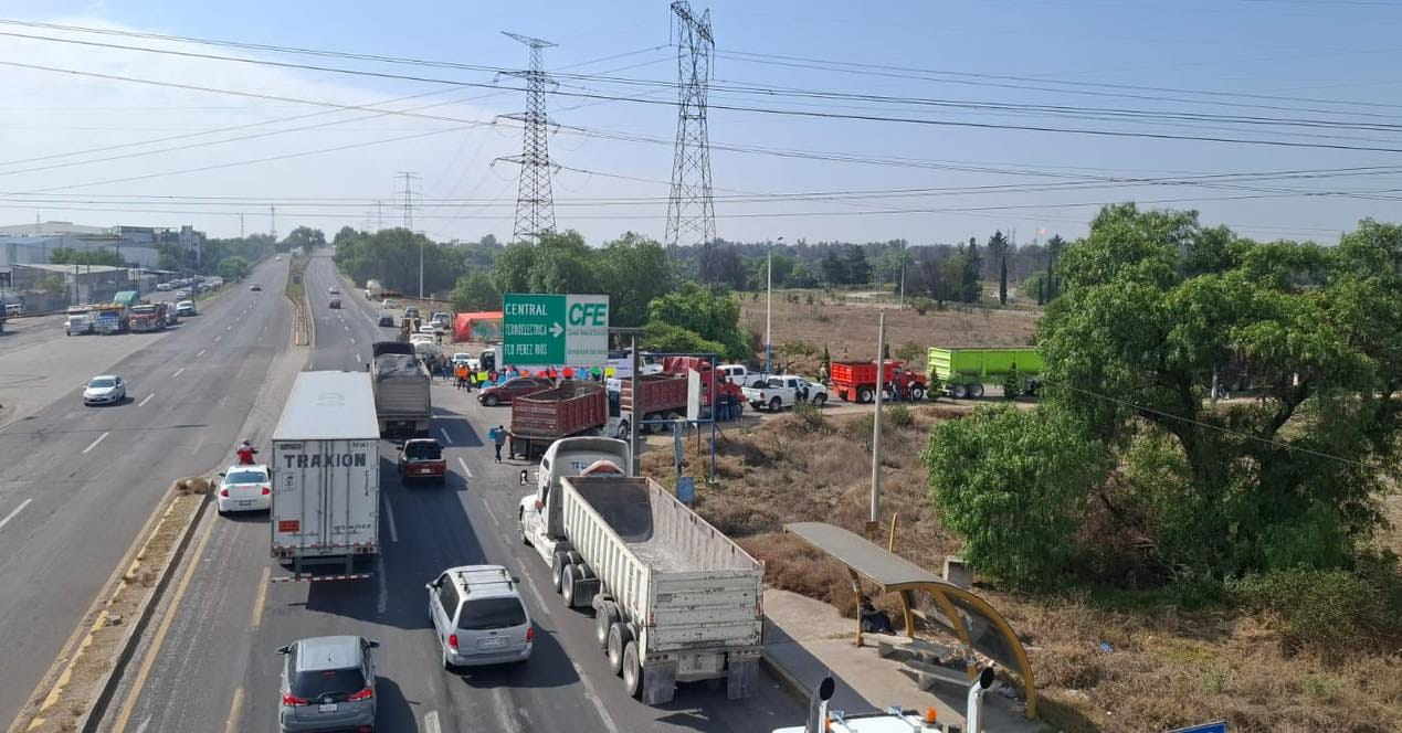 Transportistas presionan a CFE en Tula ante falta de contratos y denuncias de intimidación imagen destacada