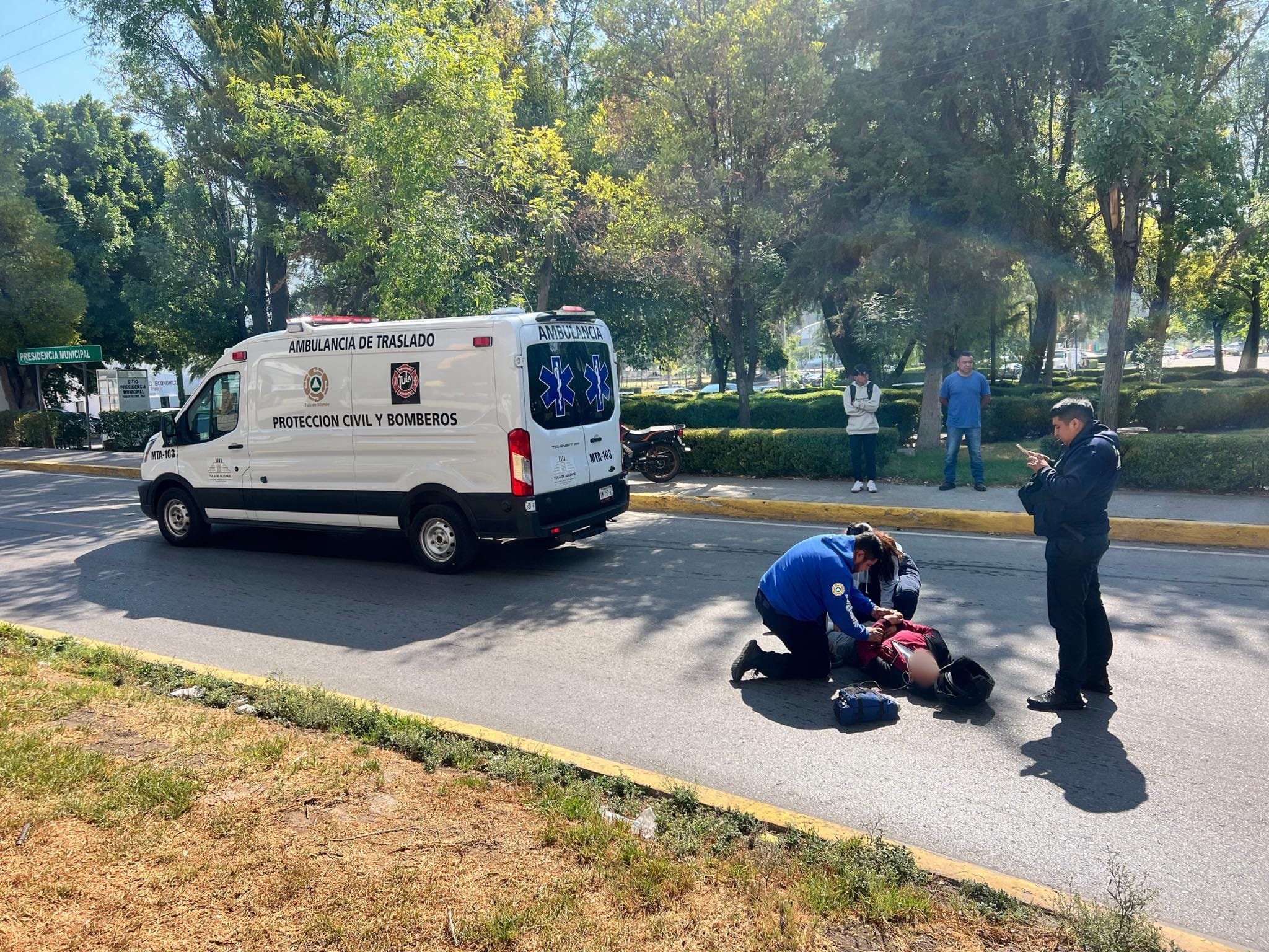 Atienden derrape de motocicleta en Tula; circulación ya fue restablecida imagen destacada