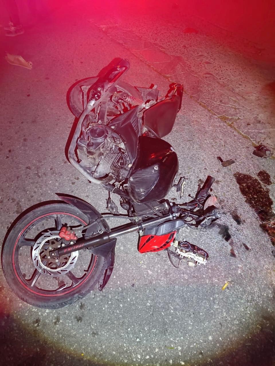 Motociclista sufre aparatoso accidente; es trasladado grave al hospital imagen destacada