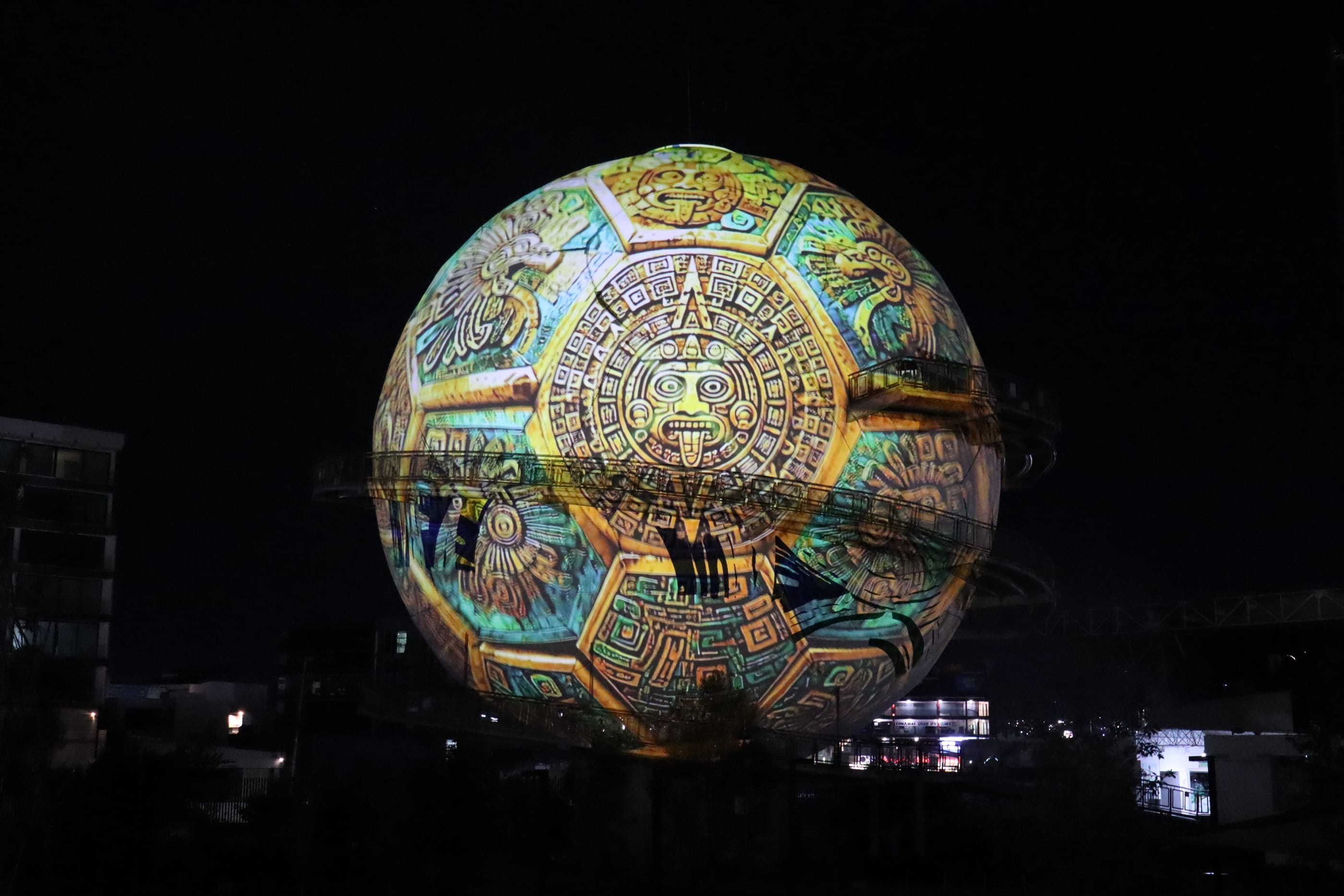 Luces, fútbol e historia: Hidalgo estrena videomapping en el Salón de la Fama imagen destacada